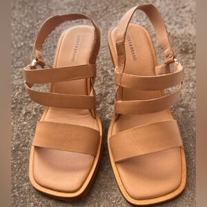 NEW LUCKY BRAND WOMEN’S MARSELINA STRAPPY BLOCK HEEL OPEN TOE SANDAL SIZE 9.5M